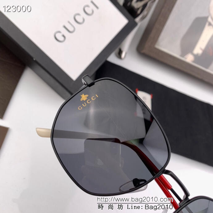 GUCCI古馳 2019新款 古奇小蜜蜂系列 女士情侶款 偏光太陽鏡 8806  lly1247